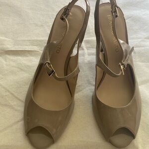 Sling back ladies shoe